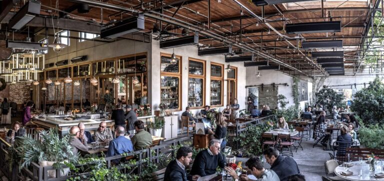 Manuela restaurant- Fanatic design
